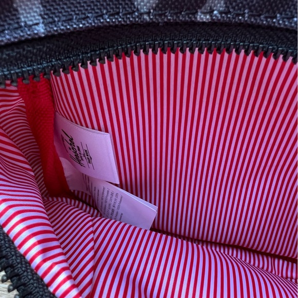 Herschel Fifteen Hip Pack Bag Shadow Floral - Picture 7 of 8